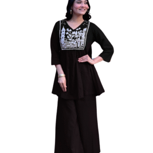 Chic & Stylish Embroidered Kurta Set ? Cotton Slub Comfort (L)